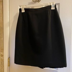 Black skirt, size 4P
